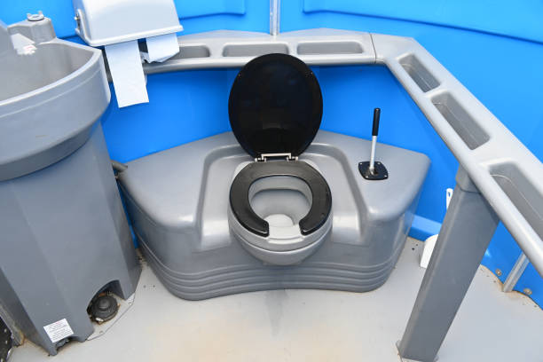 Best Portable restroom trailer rental  in Princeton, IL